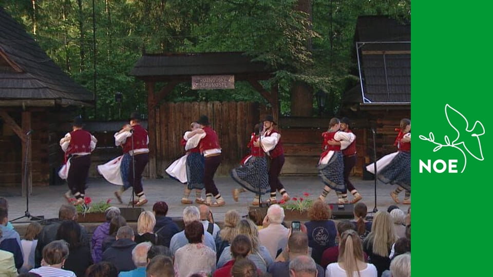 Rožnovské slavnosti - Kdo vyskočí, ten je chlap!