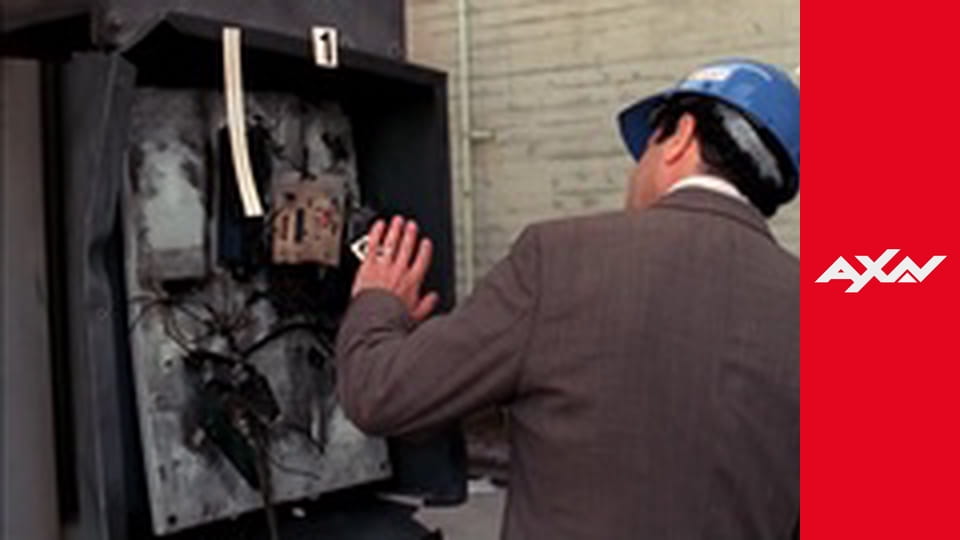 Monk S3E3 - MONK 303 - MR. MONK AND THE BLACKOUT