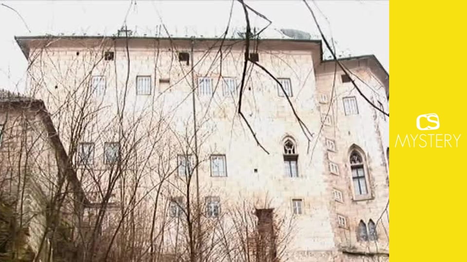 Tajemné horizonty E44 - Zámek Radim od sklepů až po...