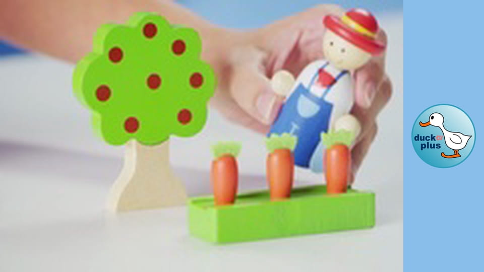 The World of Toys - Wooden farm life 1