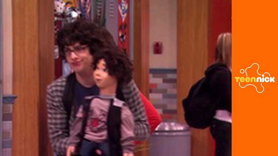 Victoria znaczy zwycięstwo S1E2 - Scena z ptakiem