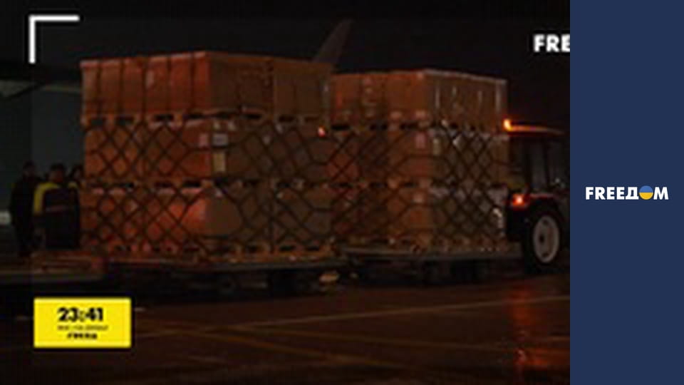 В ізоляції.