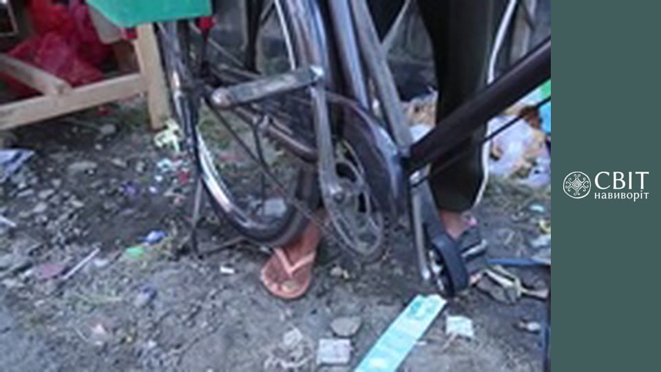 Season 5, Episode 17, Indonesia