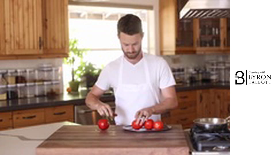 Препечени равиоли и доматено сладко