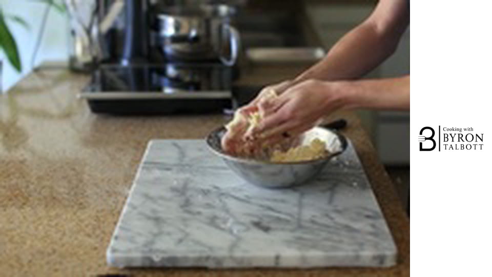 Тиквен пай с подправки и чай