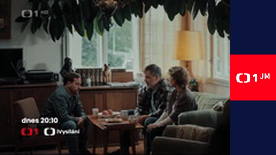 Slečna Holmesová - Autonehoda