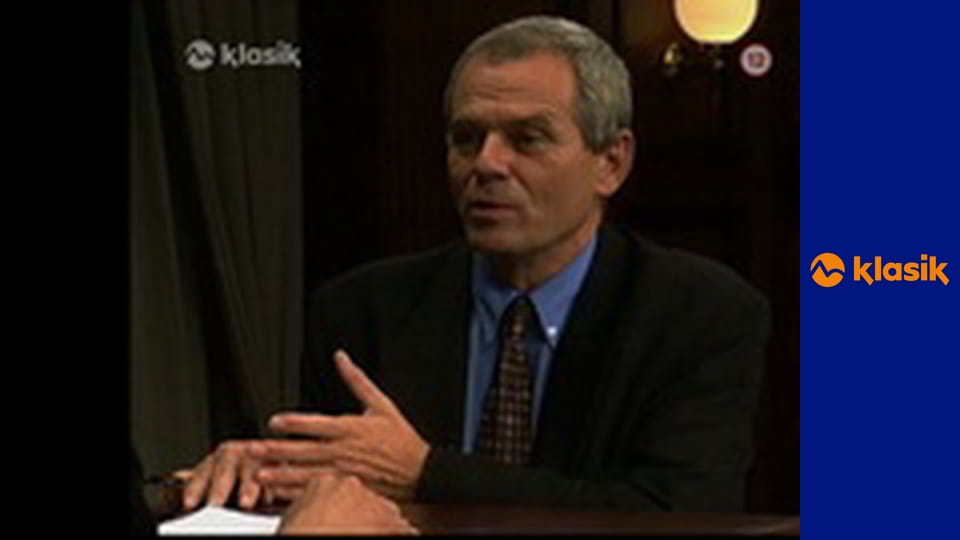 Všetci sú za dverami S3E9