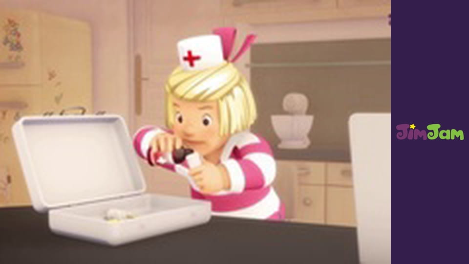 The Triplets S1E13 - It's not easy being a doctor