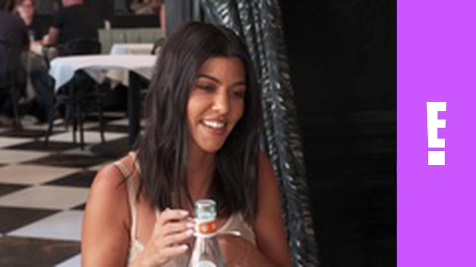 Keeping Up with the Kardashians S16E1 - Chicago Loyalty