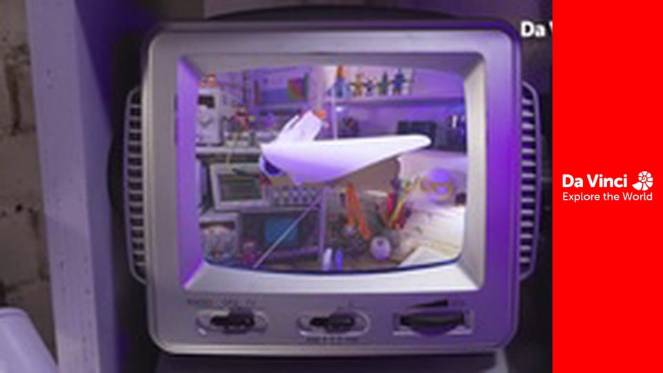 Cuda spod palca w laboratorium - Latawiec w kształcie ptaka