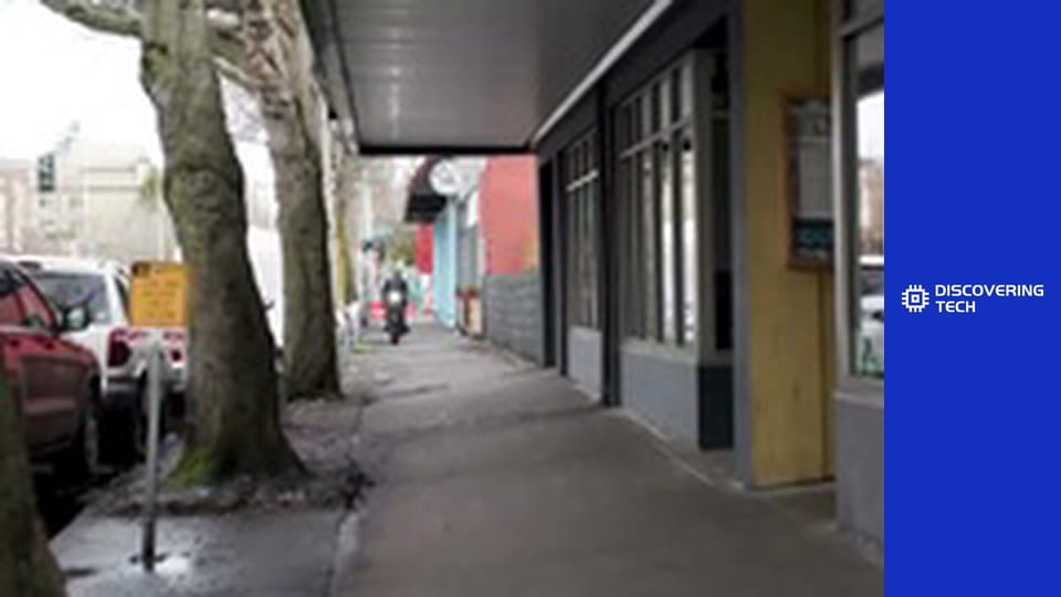 VOA TEK: 15 Minutes City