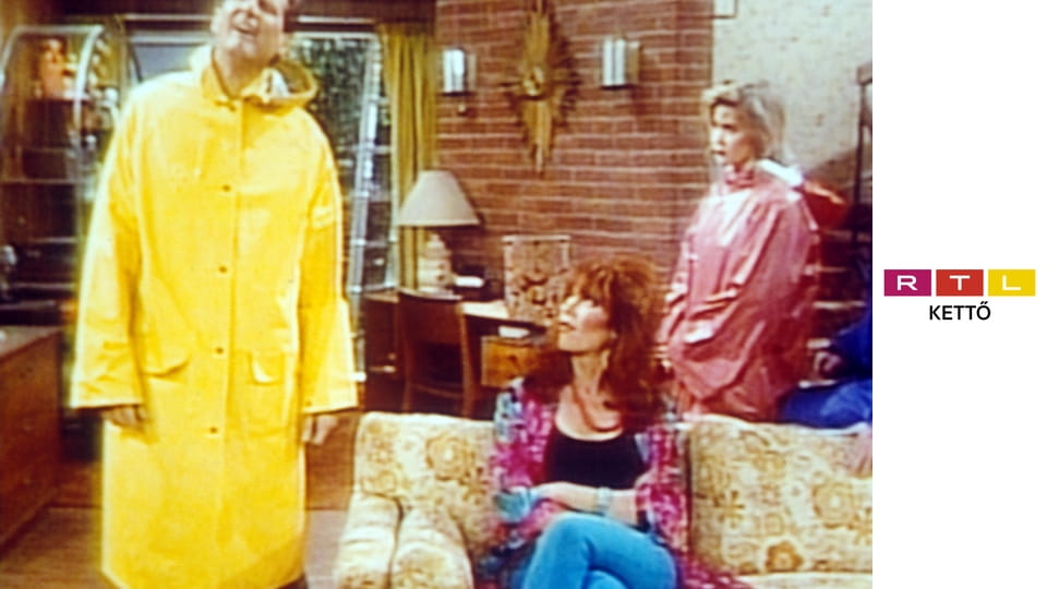 Egy rém rendes család S5E10 - Kelly, az önálló