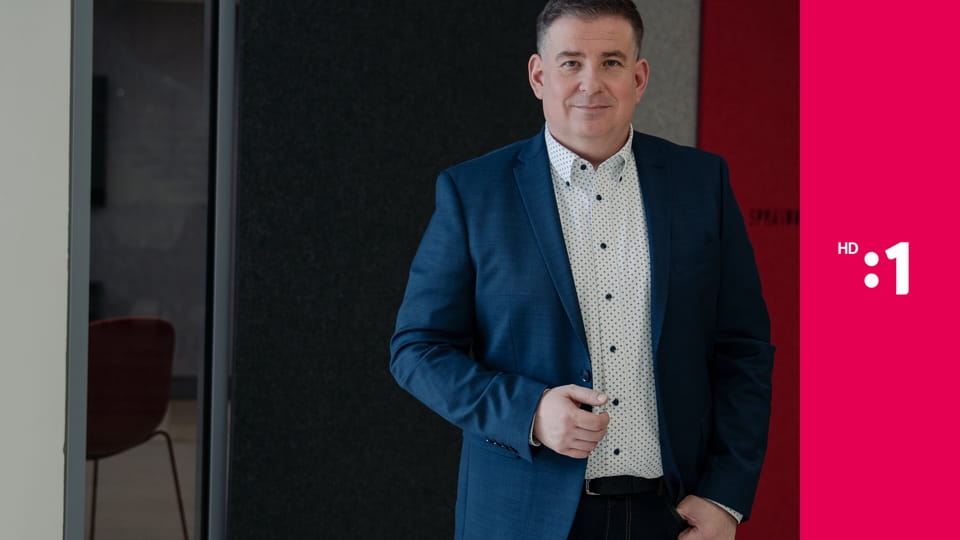 Občan za dverami E32