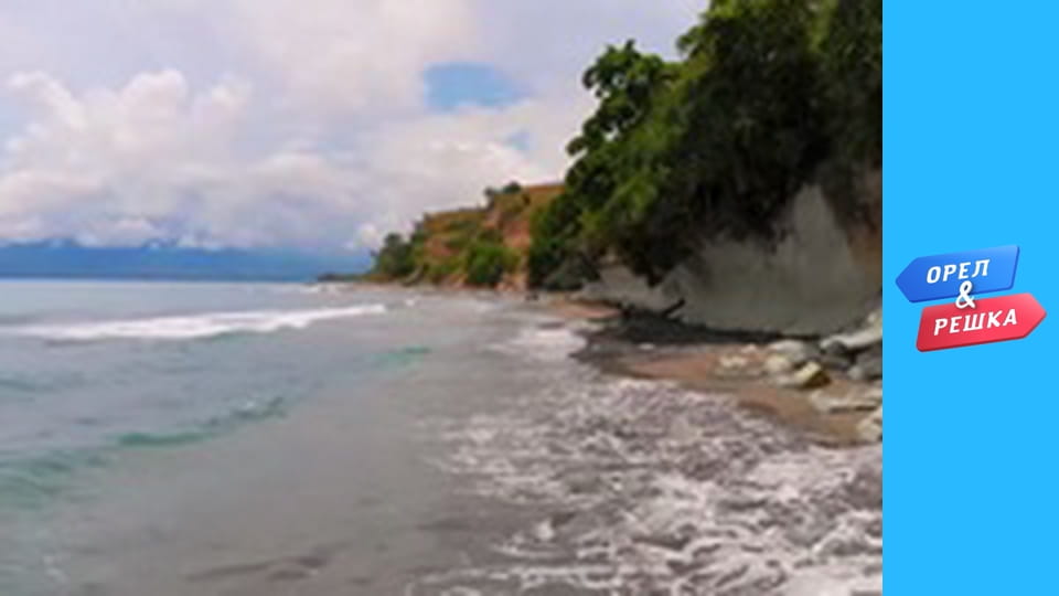 Sea season – Flores Island, Indonesia