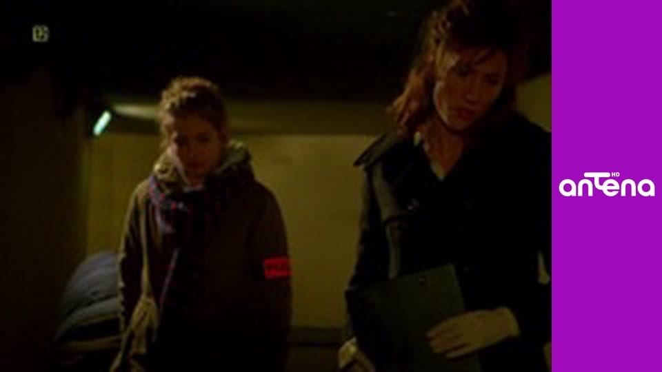 Morderstwa w Paryżu S7E4 - Halloween