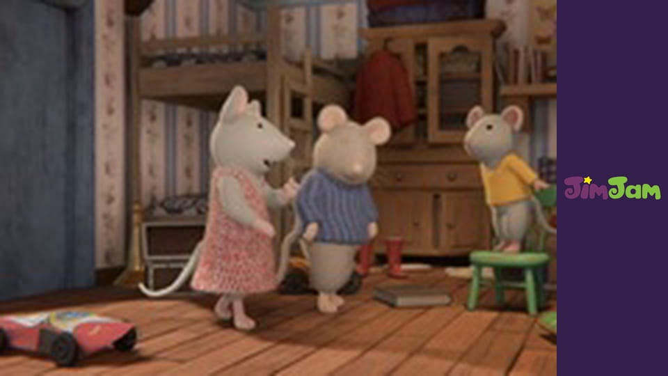 Sam & Julia S1E22 - Sarah's Surprise