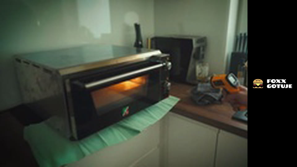 Pizza z Big Mac vs Pizza z Granderem - co wygra?