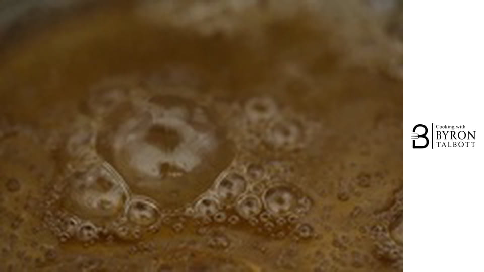 Карамелизирани ябълкови палачинки