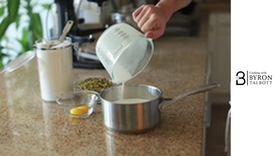 Сладолед с шамфъстък