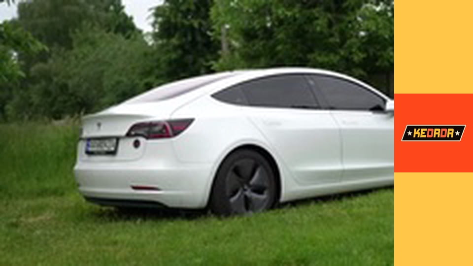 Tesla Model 3 Long Range