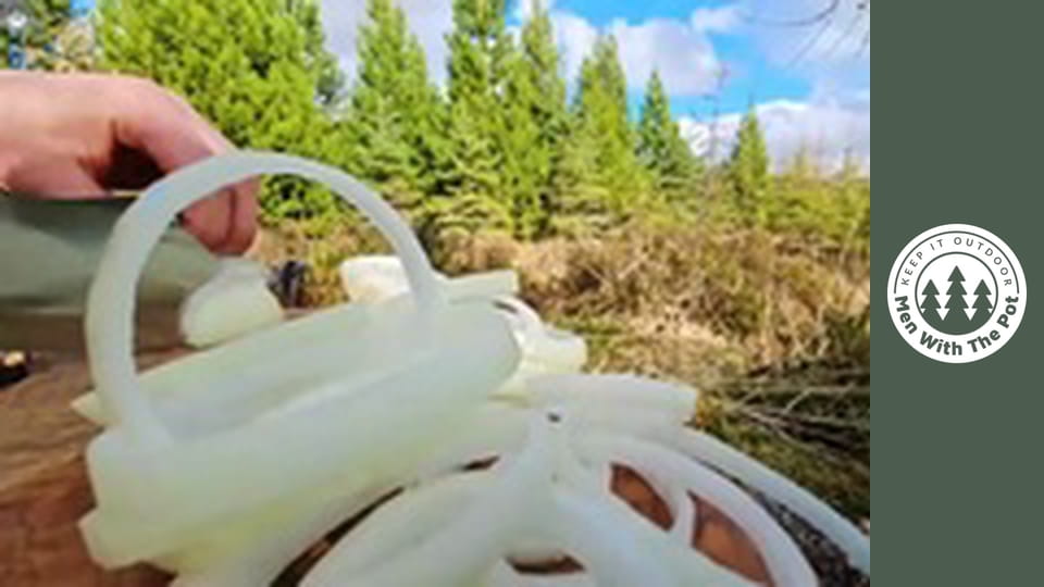 Сочна пържола с пържени картофи