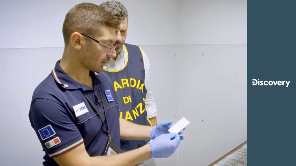 Hraniční kontrola: Itálie S1E9