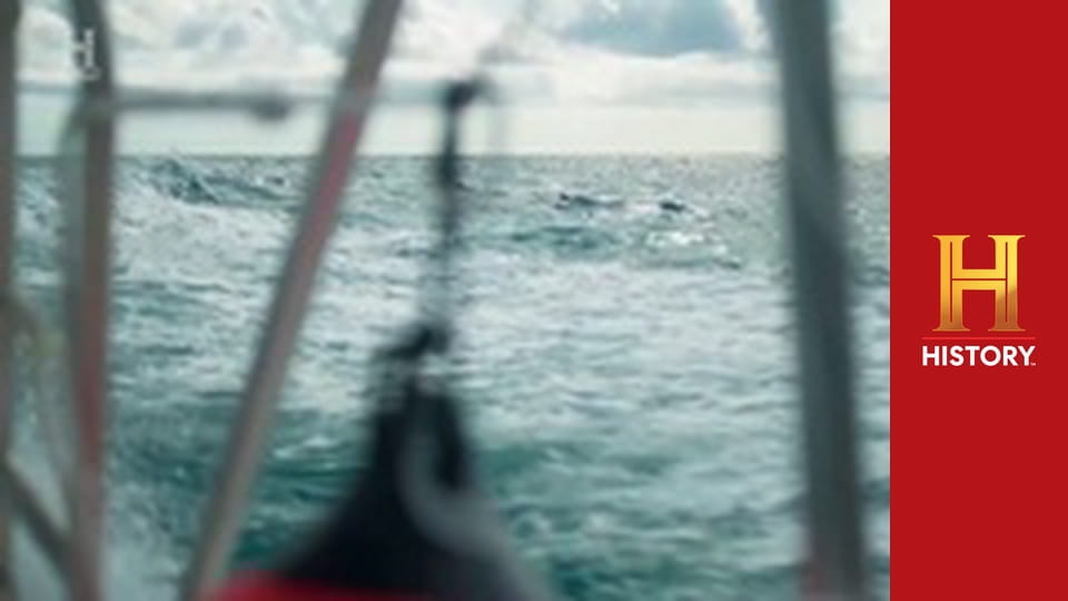 Бермудский треугольник: Проклятые воды, 2 сезон, 1 эп. Проклятый авианосец.