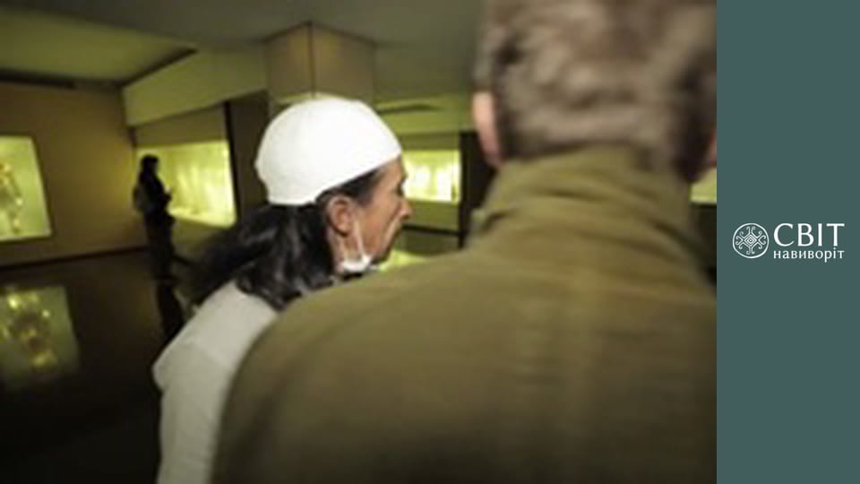 Season 14, Episode 1, Colombia