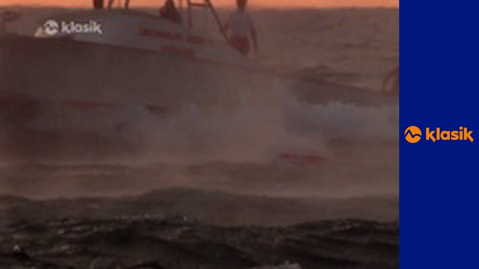 Baywatch - Pobrežná hliadka S6E2 - V pasci pod morom: 2. časť