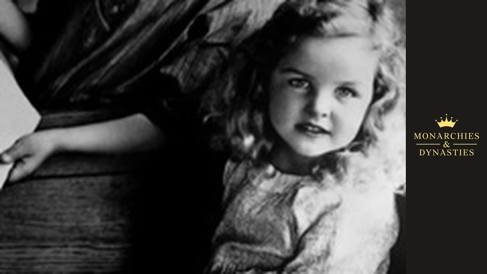 Povestea celor două surori - Familia Mitford