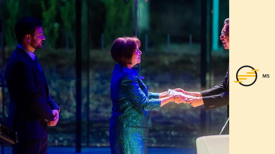 Kontúr - Tímár Böske