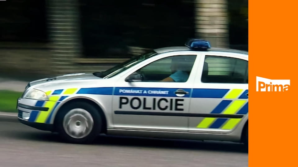 Policie v akci - Sázka s koloběžkou / Agresivní dcera / Požár v chatařské oblasti