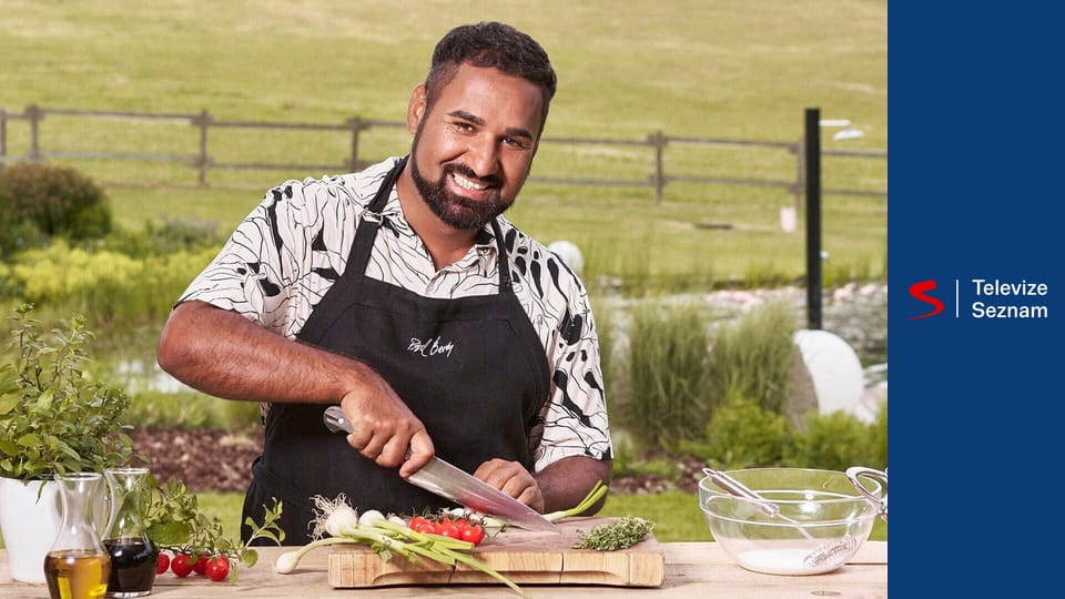 Ve dvou se to lépe vaří (recepty) E26 - Pečený králík se šípkovou omáčkou a glazovanou mrkví