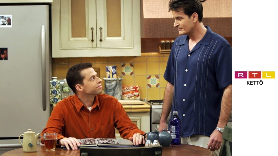 Két pasi - meg egy kicsi S6E22 - Sir Lancelot alomtálcája