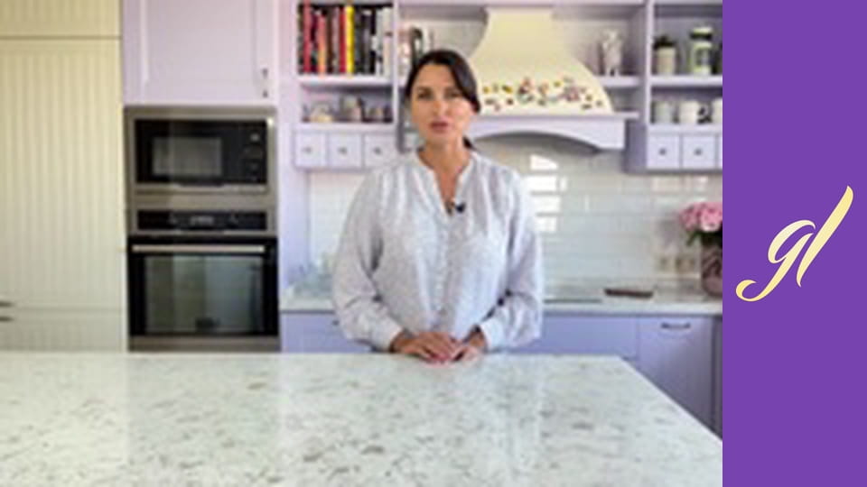 Cupcakes, pies, rolls and tarts with various fillings. Episode 5