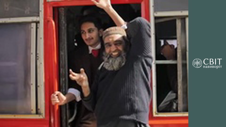 Season 12, Episode 23, Pakistan