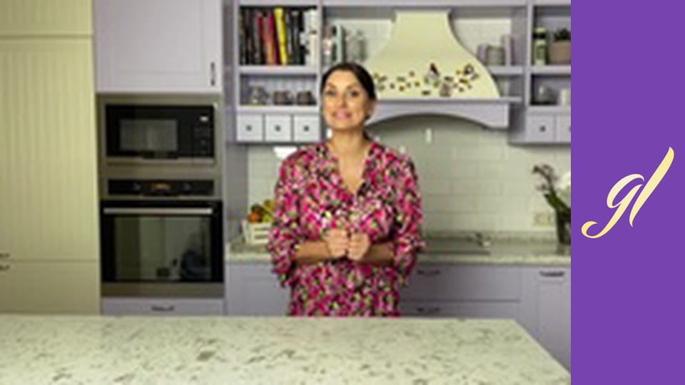 Cupcakes, pies, rolls and tarts with various fillings. Episode 10