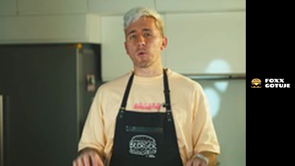 TEGO (prawie) NIE ZJESZ w Polsce - General TSO Chicken - Foxx Gotuje kuchnię chińską