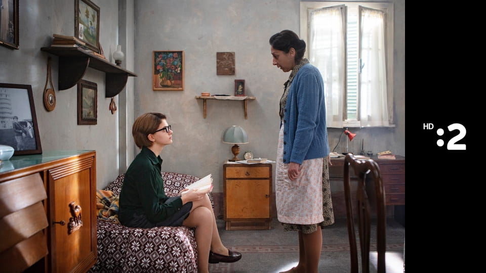 Geniálna priateľka S3E1 - Necudnosti