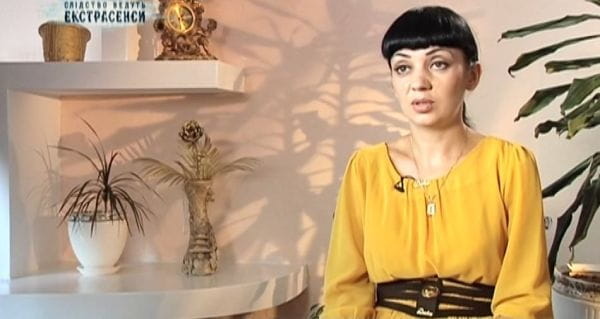 Обесеното момиче / Дъщери-майки. Част 1