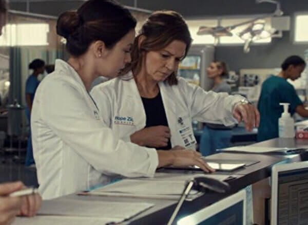 Klinika Hope (2012) - 4 sezóna 14 série