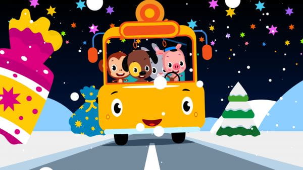 Bus wheels are spinning (winter)