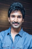 Filmy s hercom Aadhi Pinisetty