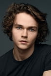 Filmek a színésszel Levi Miller - SWEET.TV Filmek a színésszel Levi Miller