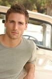 Andrew Walker Filma me aktorin Andrew Walker