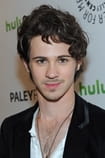 Connor Paolo Filmy s tímto hercem Connor Paolo