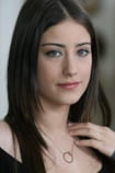 Hazal Kaya Filme cu actorul Hazal Kaya