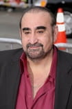 Kenneth Davitian Filmy s tímto hercem Kenneth Davitian