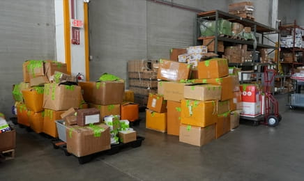 Поймать контрабандиста: Аэропорт Кеннеди S9E2 - Мет в острых перцах