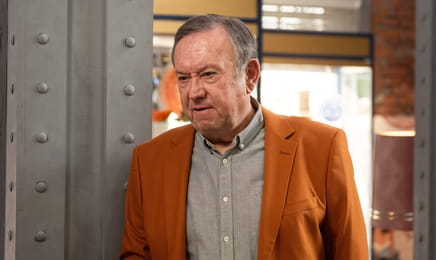 Lombard. Życie pod zastaw S17E41 - Pierścionek prawdy Lombard. Życie pod zastaw S17E41 - Pierścionek prawdy